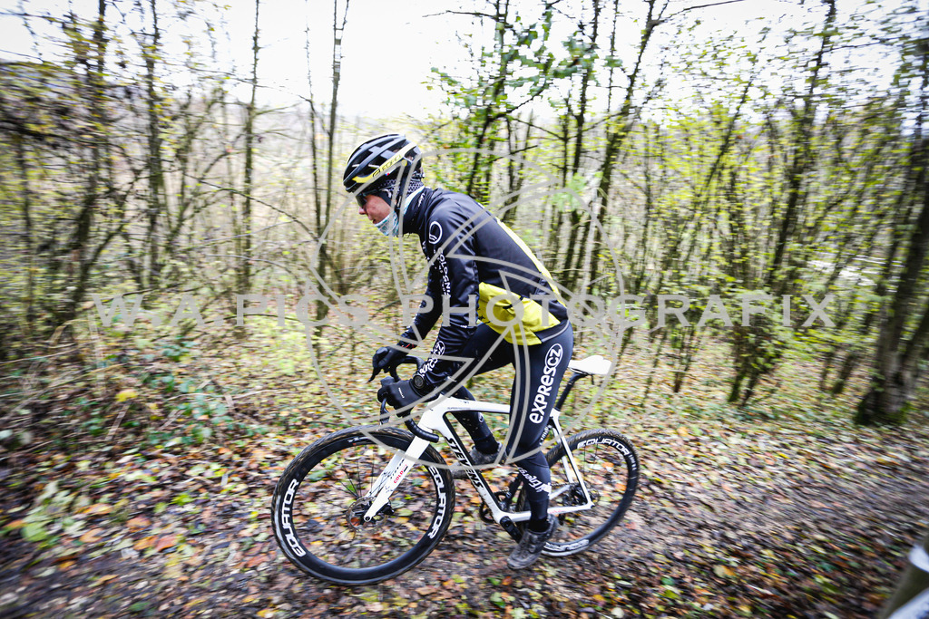 ..... | AUSTRIA, 24.11.24, 3.Radquerfeldein GP um das Sportzentrum Gunskirchen Image shows: Photo: Wapics / Andreas Willdoner