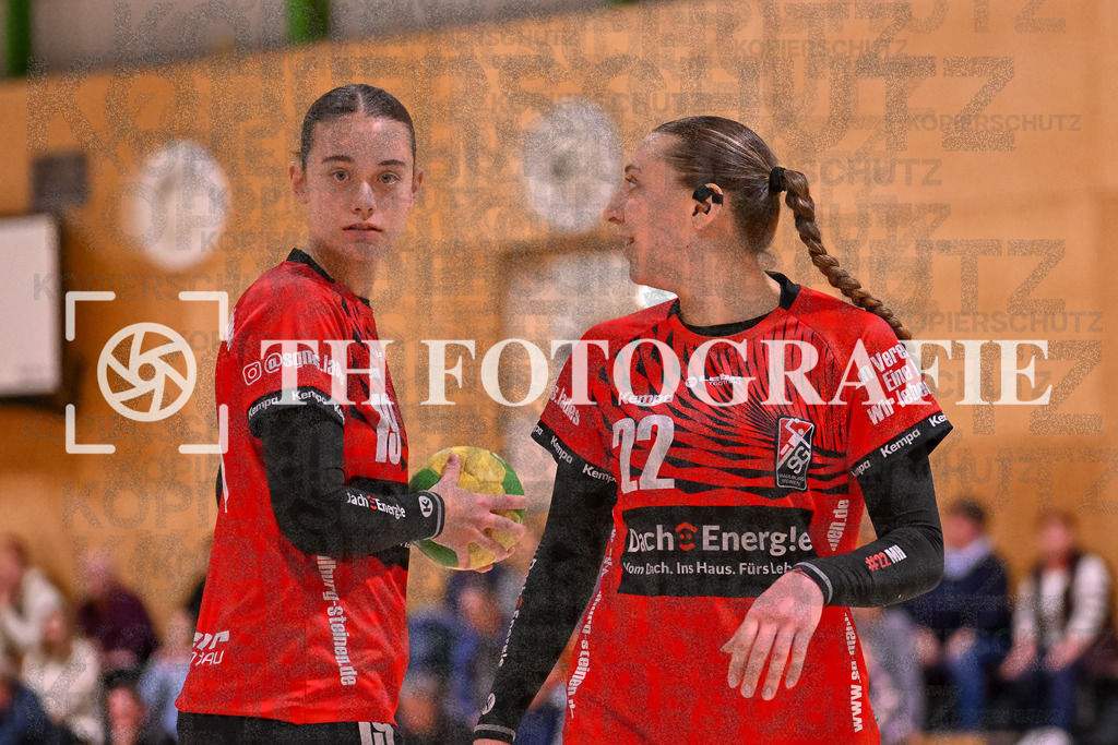 GER, SG Maulburg/Steinen - SG Muggensturm/Kuppenheim, Handball, Suedbadenliga, 17. Spieltag, Saison 2023/2024, 09.03.2024 | Elisa Geiss (SG Maulburg/Steinen, #19), Maike Hartmann (SG Maulburg/Steinen, #22)

GER, SG Maulburg/Steinen - SG Muggensturm/Kuppenheim, Handball, Suedbadenliga, 17. Spieltag, Saison 2023/2024, 09.03.2024

Foto: TH Fotografie/Thomas Hess