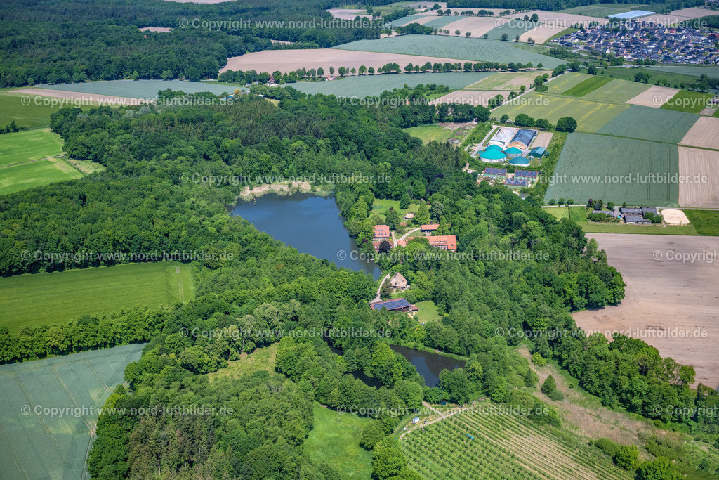 Horneburg_Gut_Daudick_ELS_7983280523 | HORNEBURG 28.05.2023 Gebäude und Gutshaus des Landgut Gut Daudik in Horneburg im Bundesland Niedersachsen, Deutschland. // Building and manor house of the farmhouse in Horneburg in the state Lower Saxony, Germany. Foto: Martin Elsen