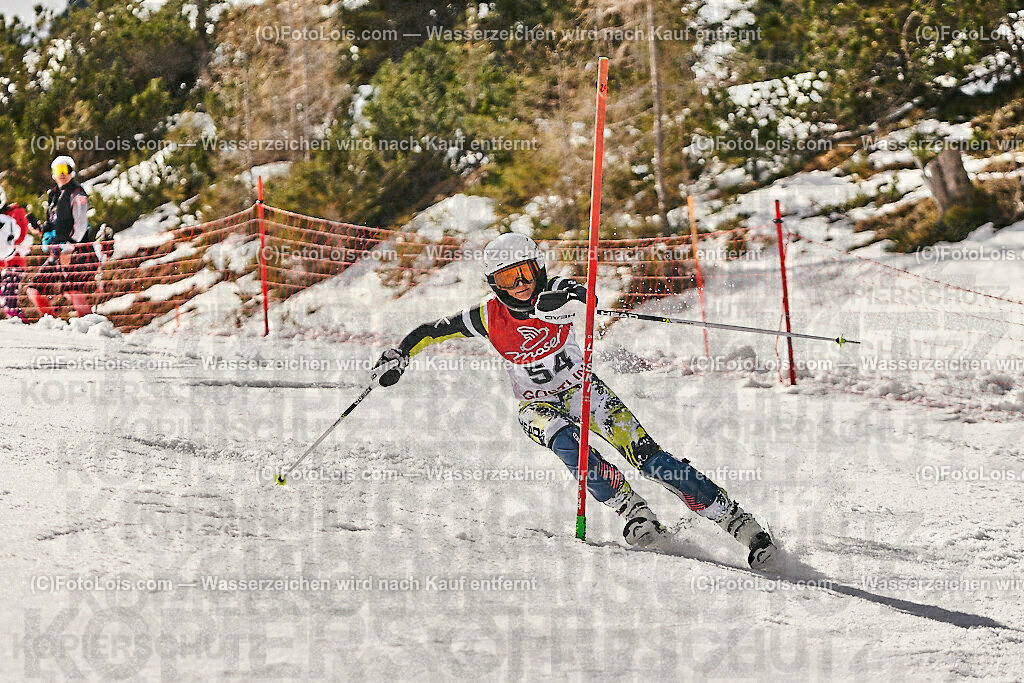 ALS1515_WCM-SL-II_Kat-C_Stadelmann Susanne | (C)FotoLois.com, Alois Spandl, World Criterium Masters Ski Alpin 2023 Hochkar, Slalom, Kategorie C, Di 21. März 2023.