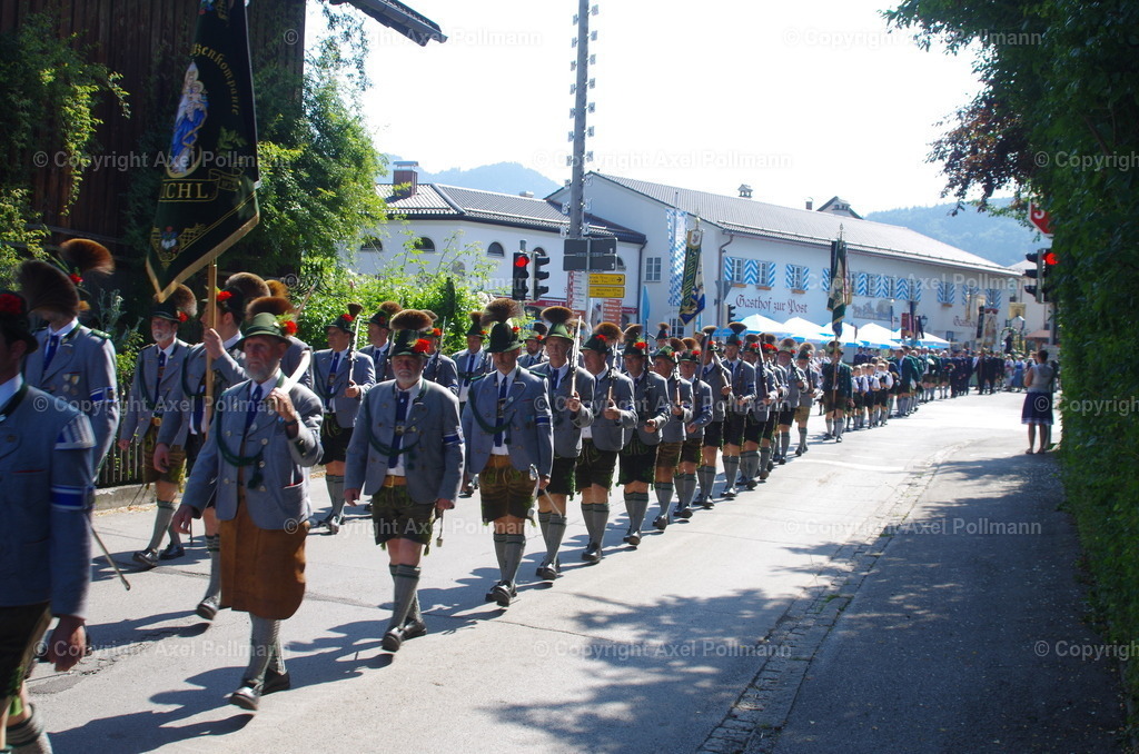 IMGP3998 | fotografiert von Axel PollmannLeonhardi Wallfahrt Benediktbeuern und Murnau, Fronleichnam, Fasching, Landschaft im Loisachtal und Benediktbeuern  - Realisiert mit Pictrs.com