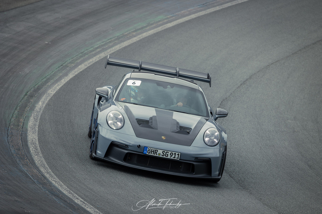 R6PZ0363 _Alexander Tschuncky | Entdecken Sie die faszinierende Welt von Alexander Tschuncky Arts: Kreative Fotografie, atemberaubende Automobilkunst und hochwertiger Bilderdruck. Lassen Sie sich inspirieren! - Realisiert mit Pictrs.com