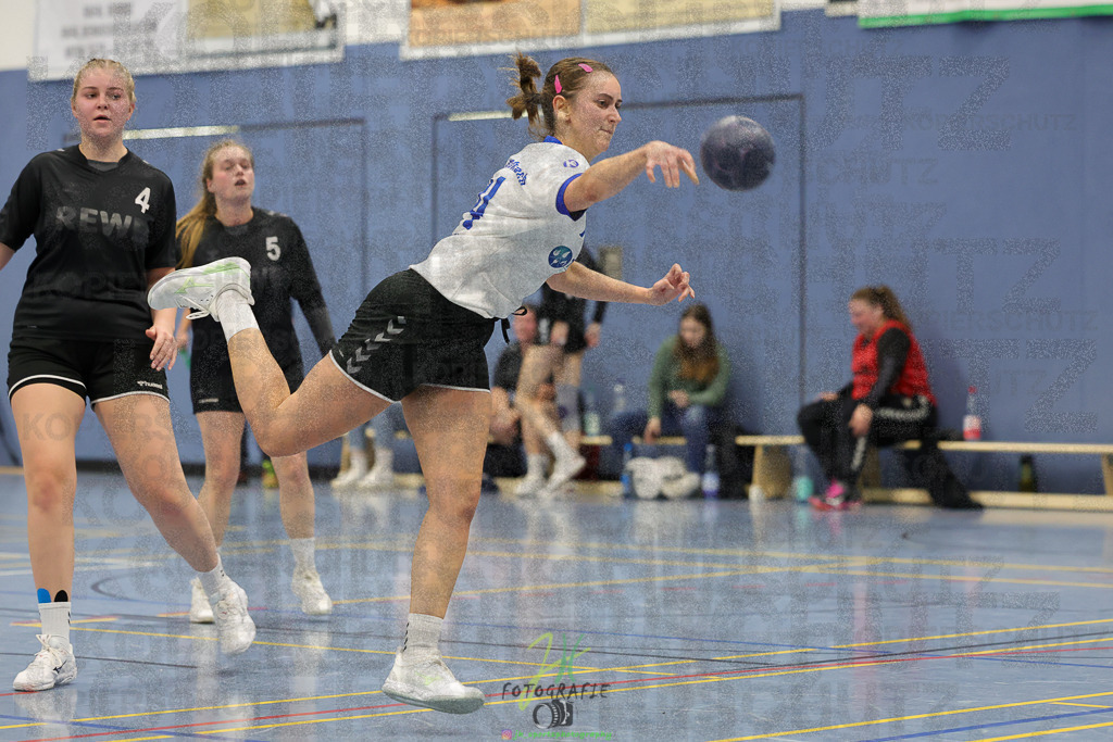 Frauen 2. Bezirksklasse, SG Rechtenbach - HSG Kleenheim/Langgöns III | Frauen 2. Bezirksklasse, SG Rechtenbach - HSG Kleenheim/Langgöns III am 16.11.2024 in Rechtenbach (Sporthalle Rechtenbach)Photo © 2024 - Jörg Heinrich - Realisiert mit Pictrs.com