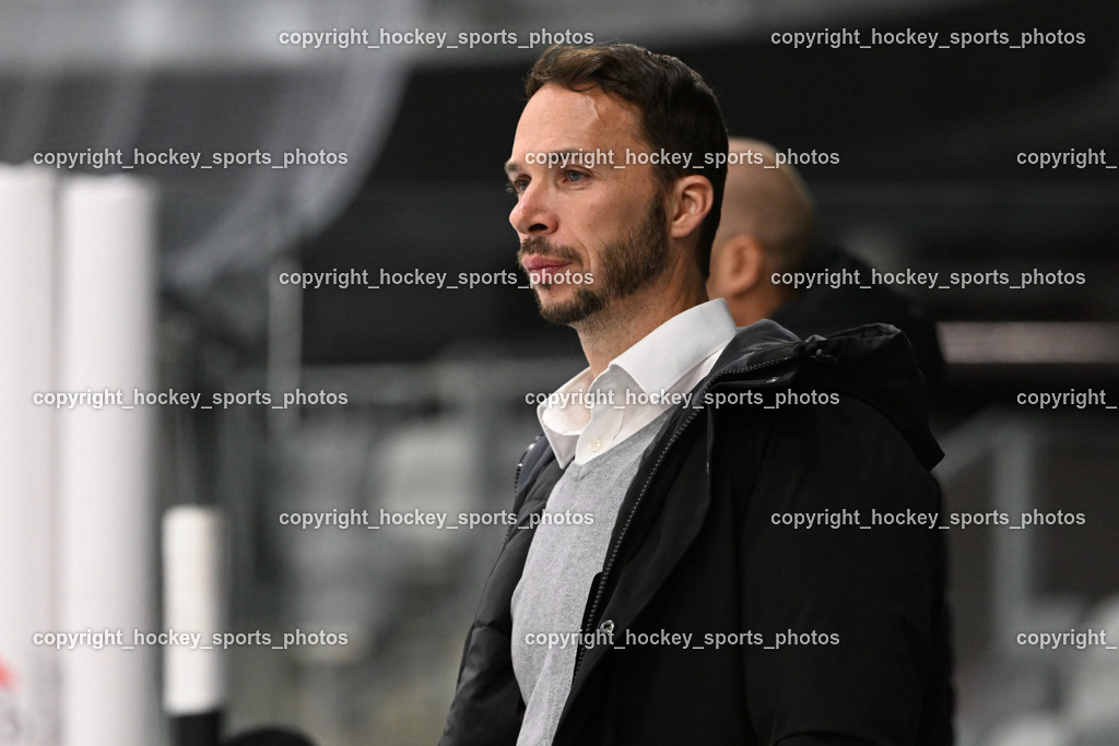 EC KAC Future Team vs. Die Adler Kitzbühl 7.10.2023 | Headcoach EC Kitzbühel Marco Pewal, EC KAC Future Team vs. Die Adler Kitzbühl 7.10.2023, EC KAC Future Team vs. Die Adler Kitzbühl am 07.10.2023 in Klagenfurt (Messehalle Klagenfurt), Austria, (Photo by Bernd Stefan)