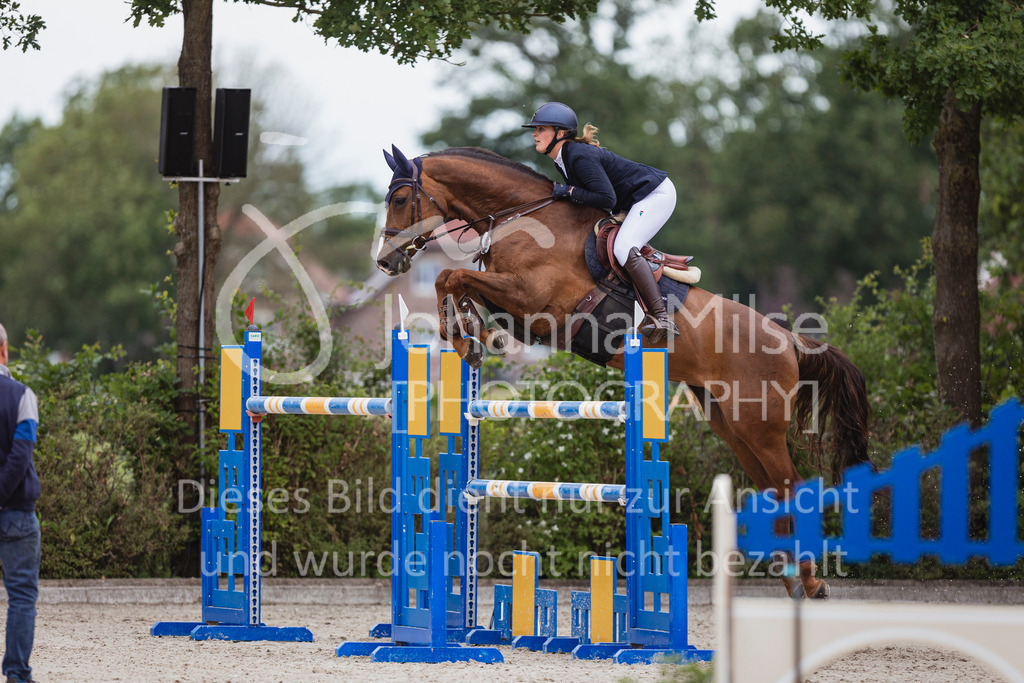 240614_Lemwerder_S1-Springen-519 | Deine schönsten Turniermomente als professionelle Fotos! Entdecke hochwertige Pferdesport-Fotografie im Online-Shop. Jetzt Fotos finden & bestellen!