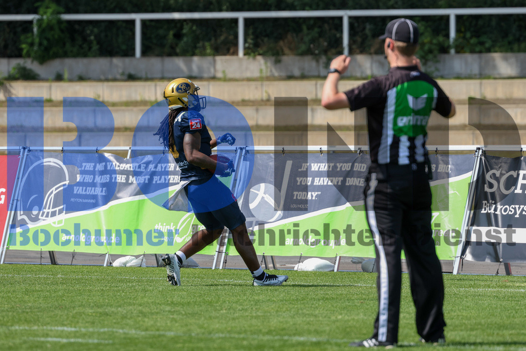 GFL: Potsdam Royals vs. Dresden Monarchs{date} -  | {headline}(Foto: Thomas Sobotzki / BOND) - Realisiert mit Pictrs.com