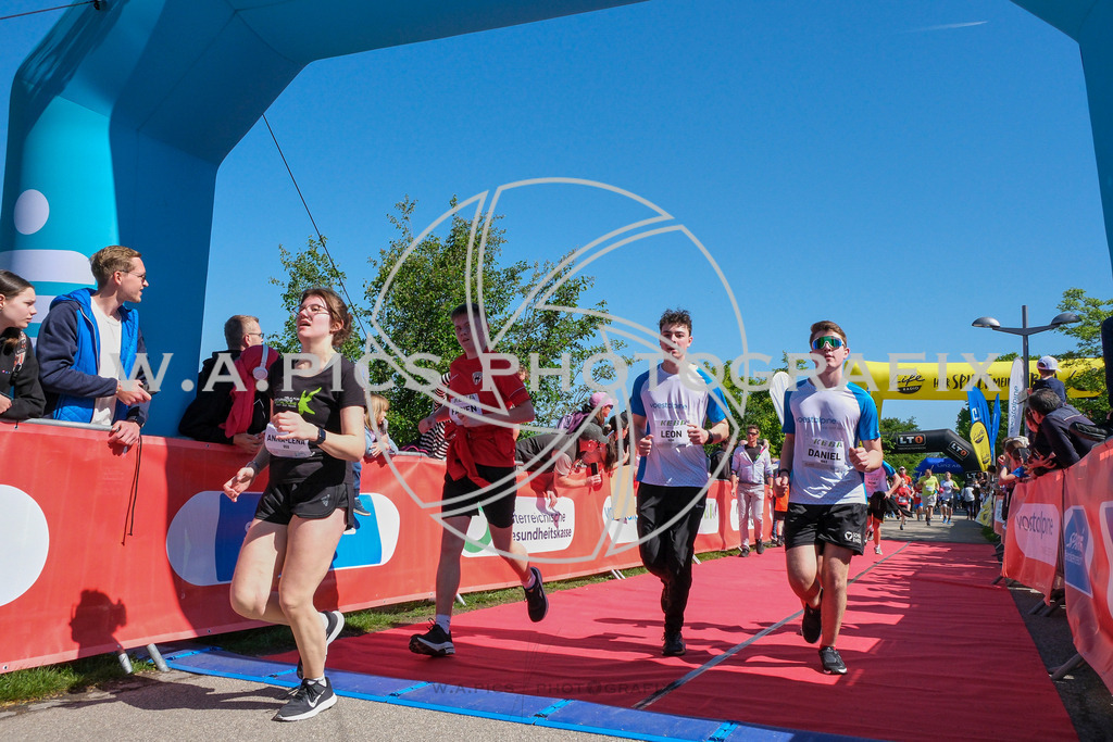 ..... | LINZ,AUSTRIA,27.April 24, Int. 3 Brückenlauf Linz  , Image shows: Photo: WAPICS / Michael ring