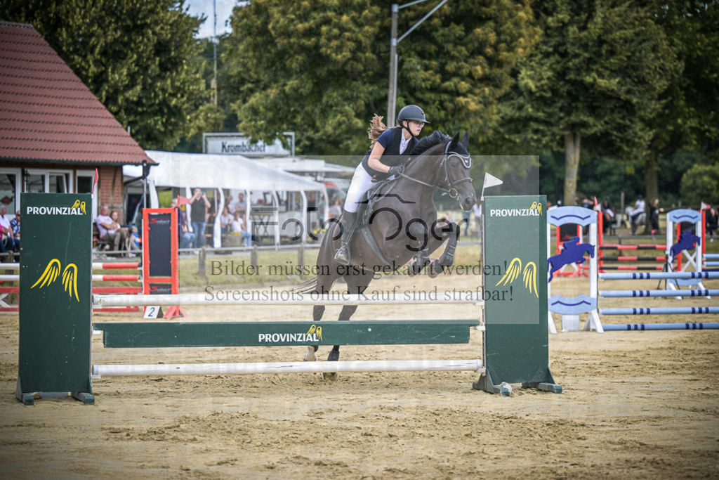 DOS_7802 | Entdecke hochwertige Reitturnierfotos von Foto Oger. Professionell, emotional und authentisch – jetzt Lieblingsmomente im Shop bestellen.Deutschlandweite Turnierfotografie. - Realisiert mit Pictrs.com