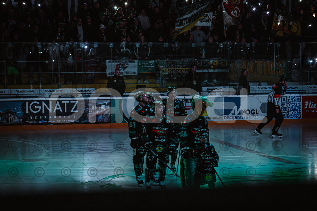 Alligators_vs_Lindau_21_12_2025-019 | Höchstadt Alligators Fotogalerie: Eishockey-Action aus Franken. Professionelle Spielfotos, Portraits & Stadionbilder zum Download. Jetzt entdecken! - Realisiert mit Pictrs.com
