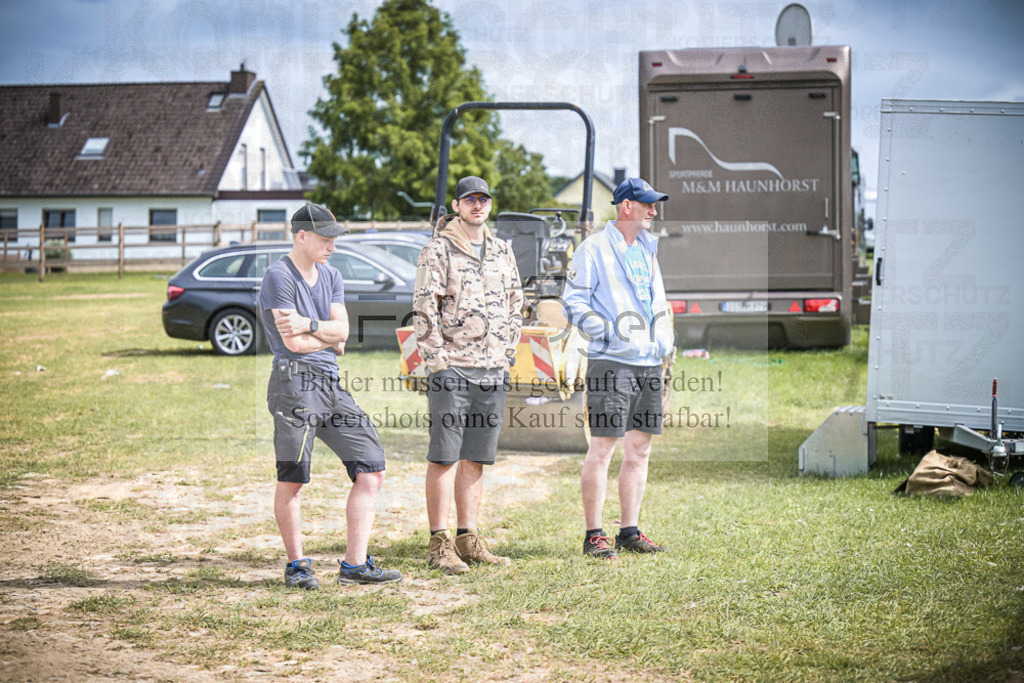 DOS_1622 | Entdecke hochwertige Reitturnierfotos von Foto Oger. Professionell, emotional und authentisch – jetzt Lieblingsmomente im Shop bestellen.Deutschlandweite Turnierfotografie. - Realisiert mit Pictrs.com