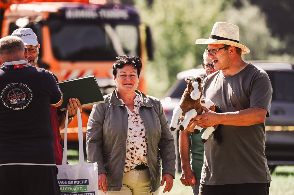 DSC_1246 | Pferde- und Turnierfotografie in Westsachsen. Pferdeportraits, Auftragszeichnungen und intuitive Kunst.