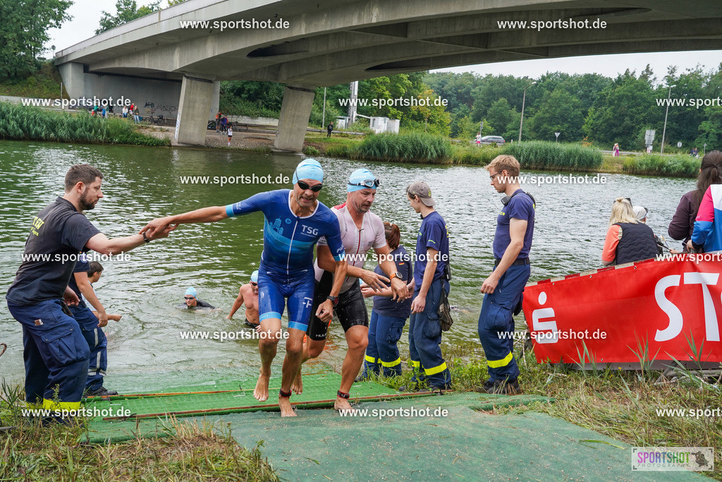 DSC00940 | 34. M-net Erlanger Triathlon 2025 #erlangertriathlon  #mnettriathlon2025 #mnettriathlon #team #olympischedistanz #mitteldistanz #triathlon #maindonaukanal  #erlangertriathlon2025 #yourpictrs #tv1848 #tv1848erlangen  #triathlonbayern #sportinerlangen #demsportverbunden #sportshot_your_pictrs Copyright: www.sportshot.de