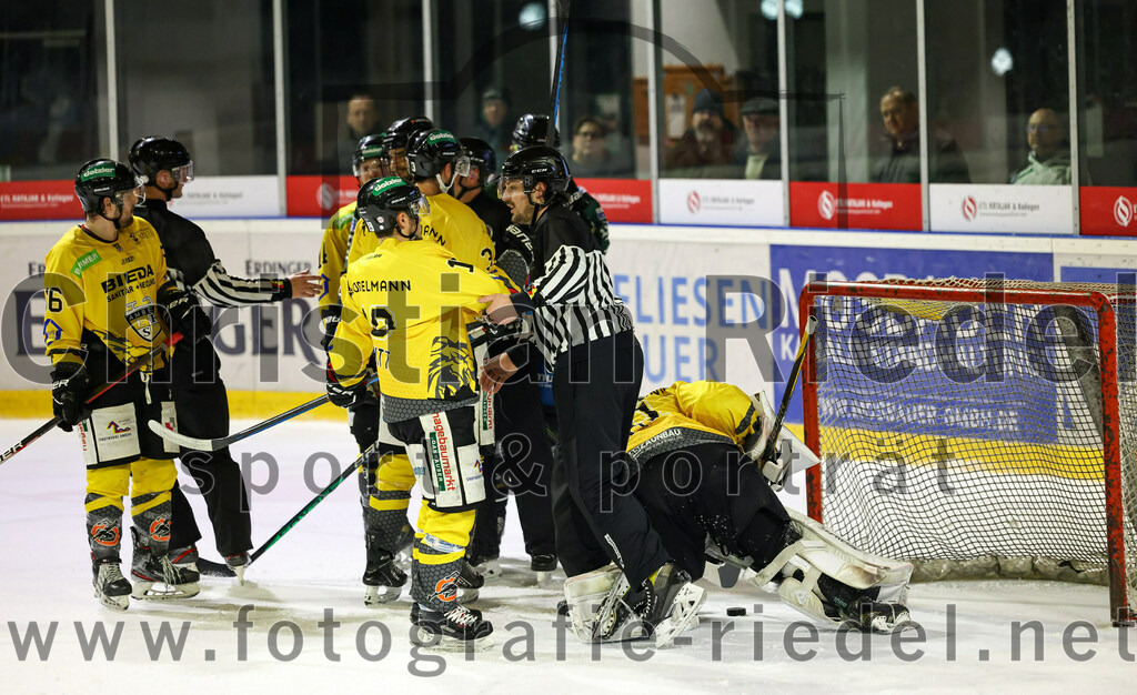 2023-02-10_126_TSV_Erding_gegen_ERSC_Amberg | Erding, Deutschland, 10.02.2023:
Eishockey, Bayernliga Meisterrunde Gruppe B 2022 / 2023, 3. Spieltag, TSV Erding gegen ERSC Amberg, Endergebnis: 6:3

Foto: Christian Riedel / fotografie-riedel.net
