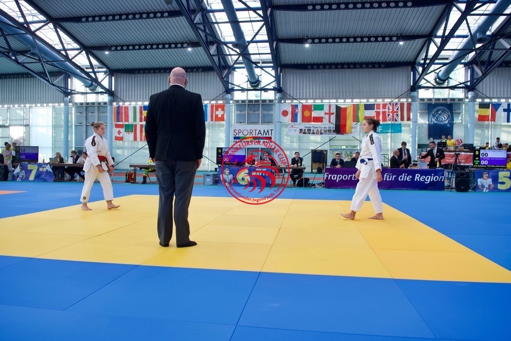 RAS_8029 | Fotos vom Adler Cup - Pictures from Adler Cup

Hier findet Ihr alle Eindrücke und großen Momente der Adler Cup Wochenenden. Here you will find all impressions and great moments of the Adler Cup weekends. - Realisiert mit Pictrs.com