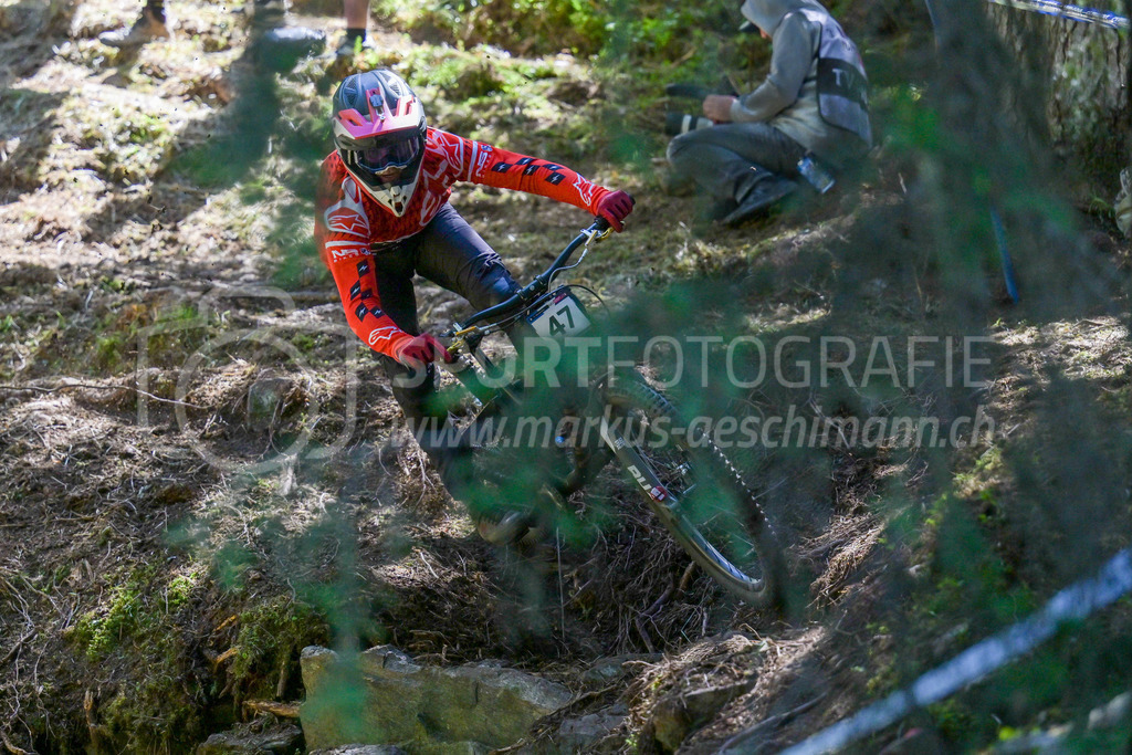 UCI Mountain Bike World Cup Lenzerheide 2022 - Downhill - 9. July 2022 | UCI Mountain Bike World Cup Lenzerheide 2022 - Downhill
Bike Kingdom, Lenzerheide
#47 A’HERN Kye (AUS)
Bild: Sportfotografie Markus Aeschimann | www.markus-aeschimann.ch - Realisiert mit Pictrs.com