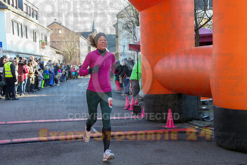 241201_1224_EX1_1998 | Sportfotografie im Rhein-Sieg Kreis, Köln, Bonn, NRW, Rheinland Pfalz, Hessen, etc. Unser Tätigkeitsfeld umfasst den Laufsport vom Volkslauf über den Marathon, Duathlon, Triathon bis zum Ultralauf wie Kölnpfad Ultra oder Schindertrail.