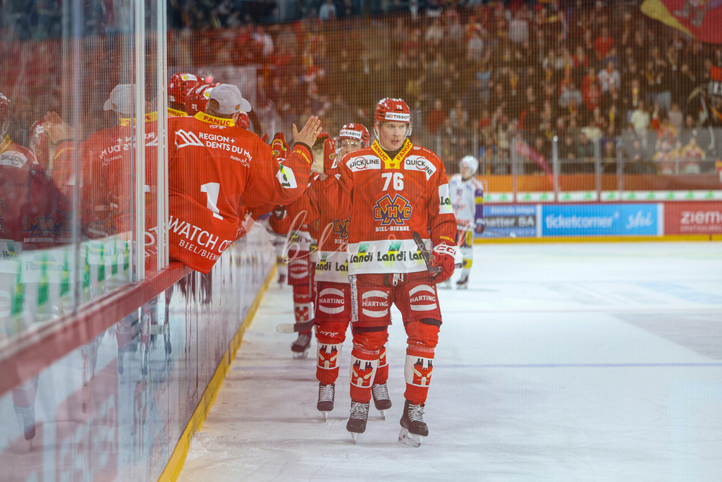 EHCB vs EHCK_wb-1712 | Sportbilder, Sportfotograf, Hochzeits- und Eventfotografin, Flugshows, Portraits und Tiershooting, Aviation, Downhill, Nationalleague, Swissleague, International