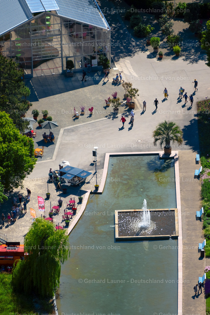 4045850 | ERFURT 14.06.2021 Parkanlage " Egapark " im Ortsteil Hochheim in Erfurt im Bundesland Thüringen, Deutschland. Weiterführende Informationen bei: Bundesgartenschau Erfurt 2021 gemeinnützige GmbH. // Park of " Egapark " in the district Hochheim in Erfurt in the state Thuringia, Germany. Further information at: Bundesgartenschau Erfurt 2021 gemeinnuetzige GmbH. Foto: Gerhard Launer