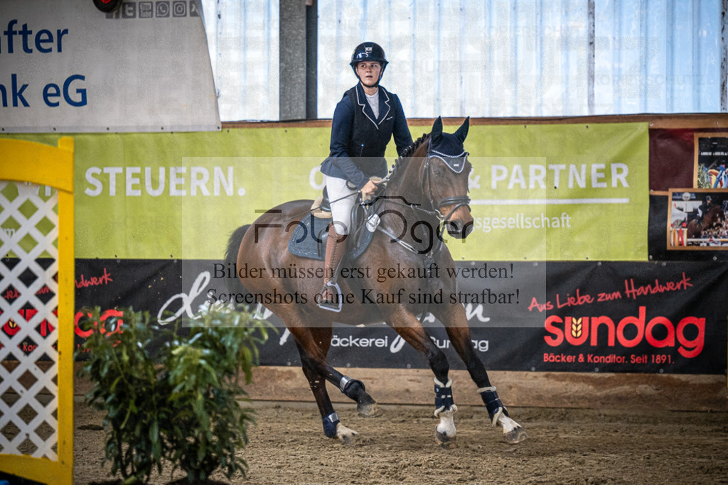 DOS_2185 | Entdecke hochwertige Reitturnierfotos von Foto Oger. Professionell, emotional und authentisch – jetzt Lieblingsmomente im Shop bestellen.Deutschlandweite Turnierfotografie. - Realisiert mit Pictrs.com