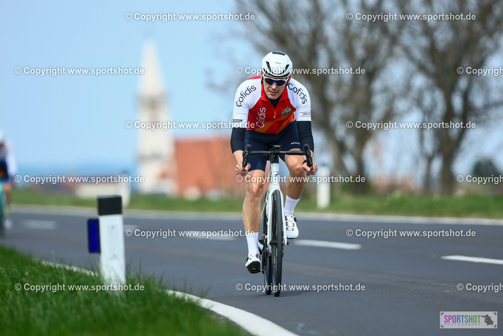 930_TRA57111 | Neusiedlersee Radmarathon 2026@sportshot_your_pictrs #yourpictures#roadtowm2029 #nrm #neusiedlerseeradmarathon #neusiedlersee #neusiedlerseetourismus #burgenland #mörbisch #nrm26 #burgenlandtourismus #voglundco #poweredbyburgenlandtourismus #radsport #rad #marathon #ucigranfondo #visitburgenland #ucigranfondoworldseries