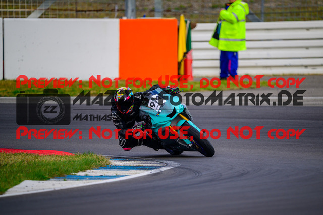 MaZZes_Fotomatrix_20250421_6007705_2457 | WEISS