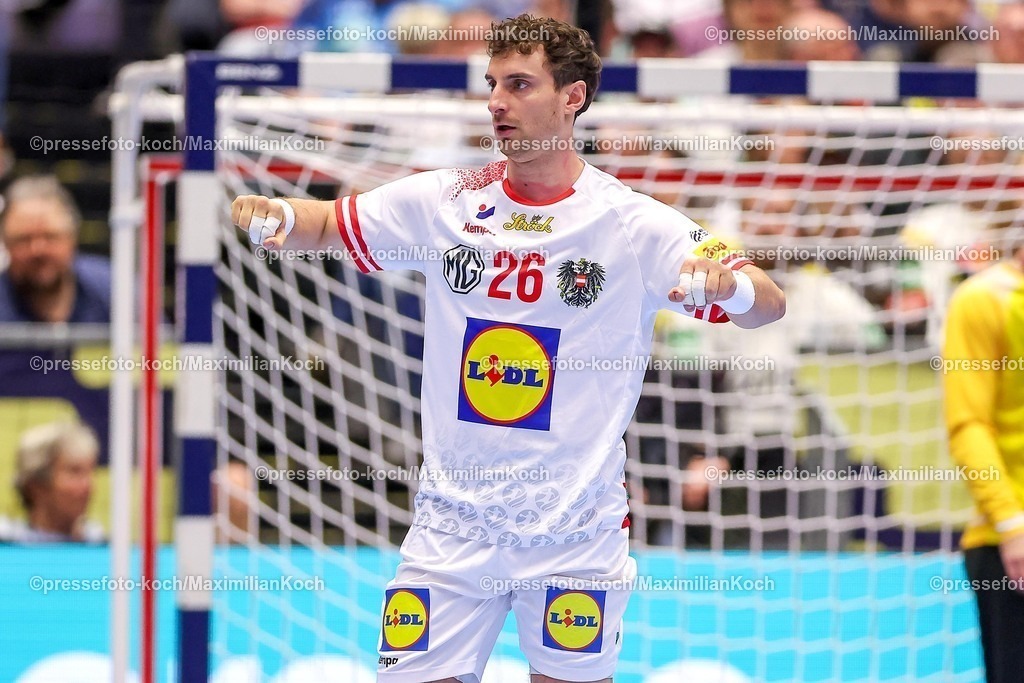 EHF17012601037 | 17.01.2026, Handball, Men's EHF EURO 2026, Österreich - Spanien, Jyske Bank Boxen in Herning, Dänemark, Preliminary Round:  Lukas Herburger (Austria #26) 