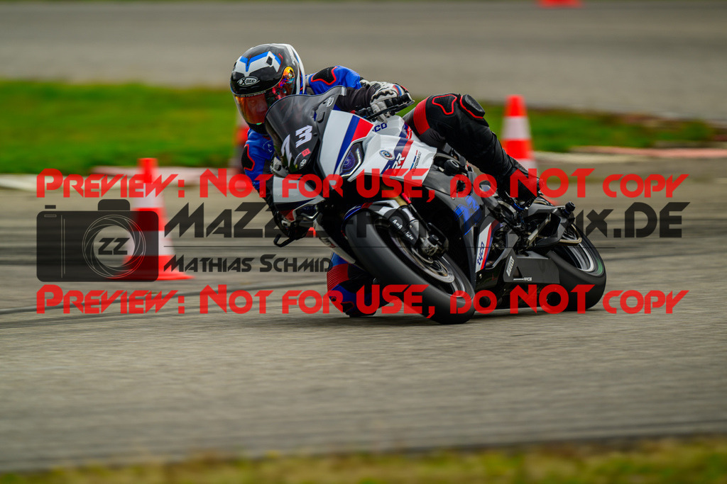 MaZZes_Fotomatrix_20241003_6007705_2506-2 | ROT