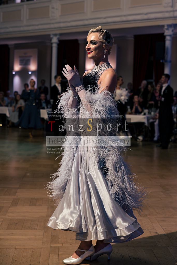 20251129_DM-HGS-S-Std_10457 | Tanzsportbilder, Standardtanz, Lateintanz, WDSF, DTV, LTVB, dancecomp, goc, hessen tanzt, blaues band der spree, walzer, tango, wiener walzer, slowfox, quickstepp, samba, rumba, cha-cha-cha, paso doble. jive, hd-kroft photography, turniertanzsport