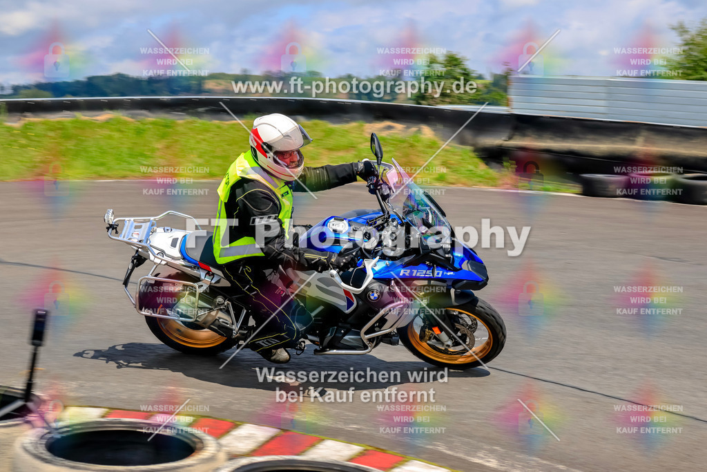 _TCM3333 | Hier findet Ihr Bilder von Touristenfahrten auf der Nürburgring Nordschleife oder von anderen Veranstaltungen die ich besucht habe. Viel Spass beim Durch Schauen 