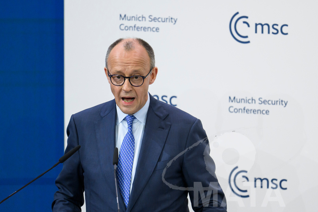 _DWA4581 | MATA IndoCon - Realisiert mit Pictrs.com