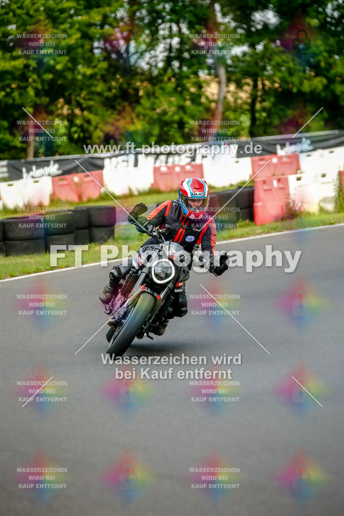 VBK-4564 | Hier findet Ihr Bilder von Touristenfahrten auf der Nürburgring Nordschleife oder von anderen Veranstaltungen die ich besucht habe. Viel Spass beim Durch Schauen 