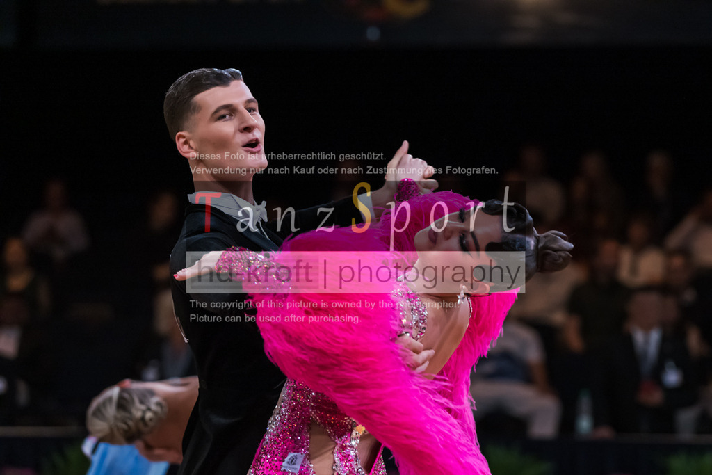 20250822_WDSF-GS-STD_R2_4979 | Tanzsportbilder, Standardtanz, Lateintanz, WDSF, DTV, LTVB, dancecomp, goc, hessen tanzt, blaues band der spree, walzer, tango, wiener walzer, slowfox, quickstepp, samba, rumba, cha-cha-cha, paso doble. jive, hd-kroft photography, turniertanzsport