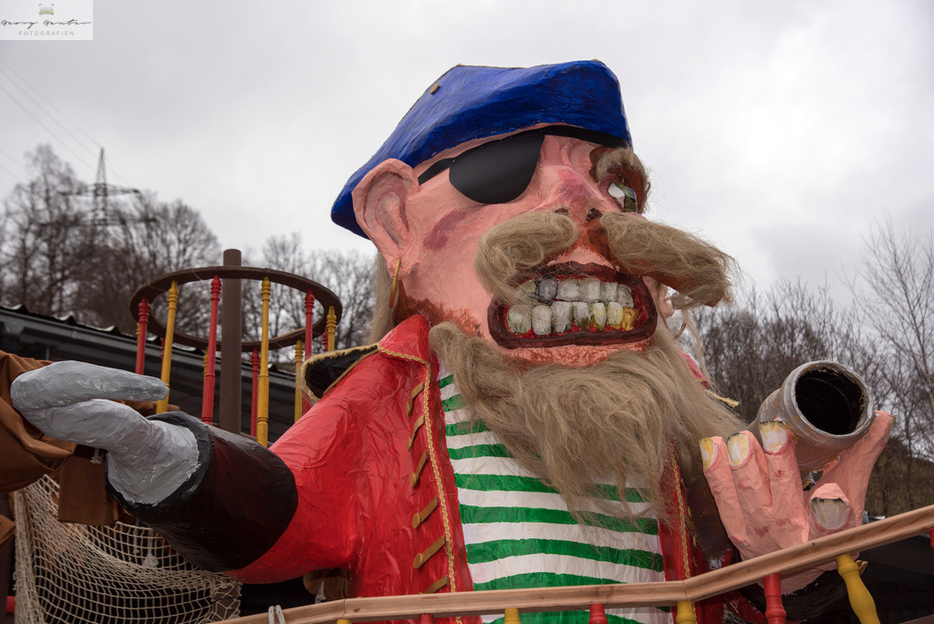 FastSonn_23-104 | Fotoblog Schwarzwald, Foto Blog Wiesental, Pfaffenberg, Winterzauber, Zeller Bergland, Zell im Wiesental, Fotoblog Wiesental, Landschaftsfotos, Bilder Wiesental, Natur, Naturbilder, Fastnacht, Zeller Fastnacht, Zeller Fasnacht, Zeller Bergland, Belchen, - Realisiert mit Pictrs.com
