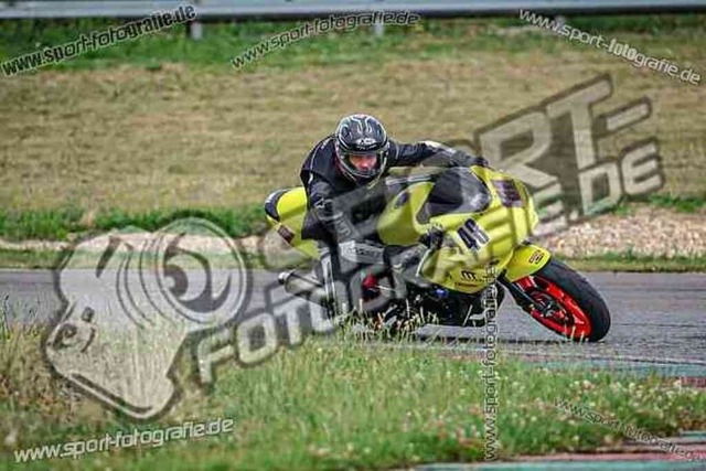 pubi4635 | Professionelle Fotos von Sportveranstaltungen, aber auch Hochzeiten und anderen Events. - Realisiert mit Pictrs.com