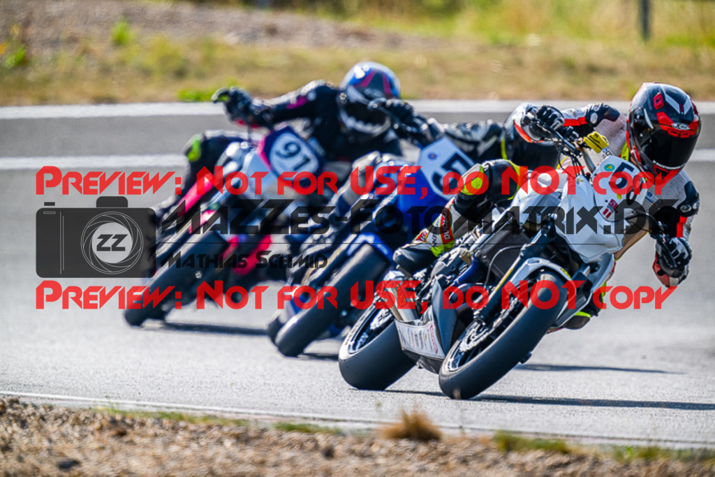 MaZZes_FotoMatrix_220722_8774 | TWIN