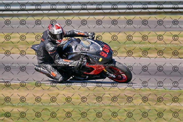 26bt05-0284 | markuskiefer.com - Realisiert mit Pictrs.com