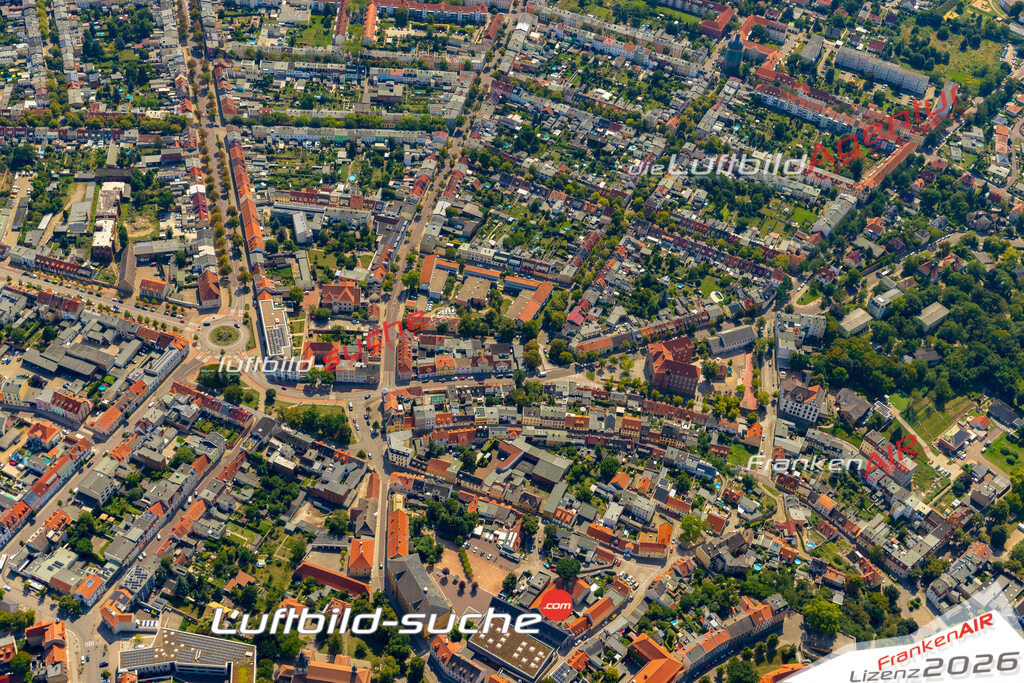 Vs Google Maps Bernburg - Die Luftaufnahme wurde 2025 vom UL-Flugzeug heraus erstellt ( keine Drohnenaufnahme ) - Hochauflösende Luftaufnahme - für Wandbilder und großformatige Ausdrucke geeignet. Das besondere Geschenk!Hier alle&nbsp;Infos zur Lizenzierung der LuftaufnahmeWir fliegen auch dieses Jahr wieder in Ihre Region um Luftbilder zu erstellen.- Luftbild anfragen