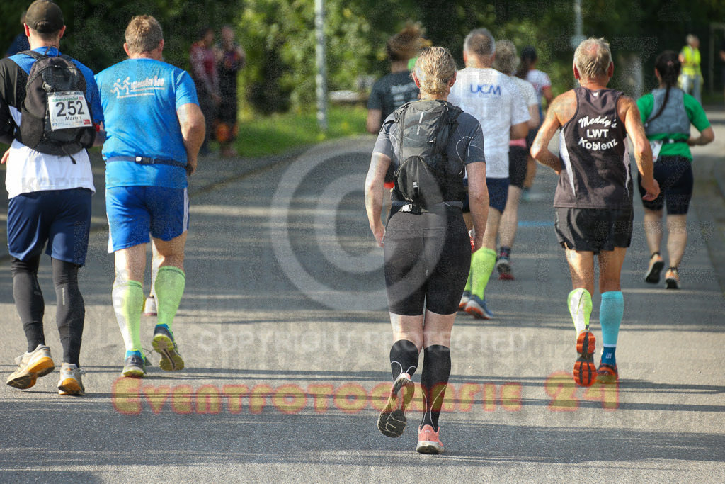 230804_1812_EX1_3813 | Sportfotografie im Rhein-Sieg Kreis, Köln, Bonn, NRW, Rheinland Pfalz, Hessen, etc. Unser Tätigkeitsfeld umfasst den Laufsport vom Volkslauf über den Marathon, Duathlon, Triathon bis zum Ultralauf wie Kölnpfad Ultra oder Schindertrail.