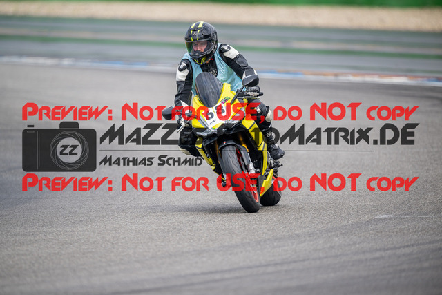 MaZZes_FotoMatrix_240701_6007705_9875 | INST