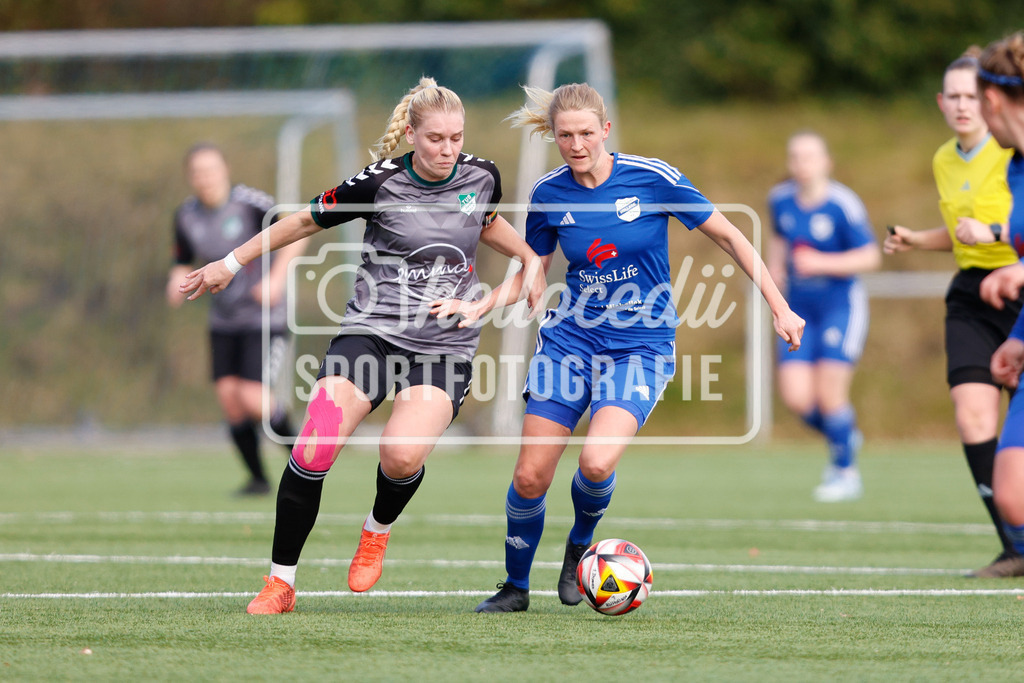 Fußball I Frauen I Saison 2025-2026 I Oberliga Niedersachsen I 16. Spieltag I BW Hollage - TuS Büppel I 15.03.2026-44 | Alicia Kersten (20, TuS Büppel) und Marie Wulftange (8, BW Hollage) im Zweikampf - Realisiert mit Pictrs.com