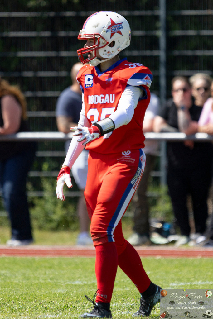 GFLW 1: German Football League Women 1: Rodgau Pioneers Ladies - Stuttgart Scorpions Sisters, 07.06.2026 | Jennifer Gerndt (Rodgau Pioneers Ladies #35), Freisteller, Portrait / Porträt, Rodgau Pioneers Ladies - Stuttgart Scorpions Sisters, Rodgau, Maingau-Energie-Stadion "Am Weichsee", 7.6.2026 - Realisiert mit Pictrs.com