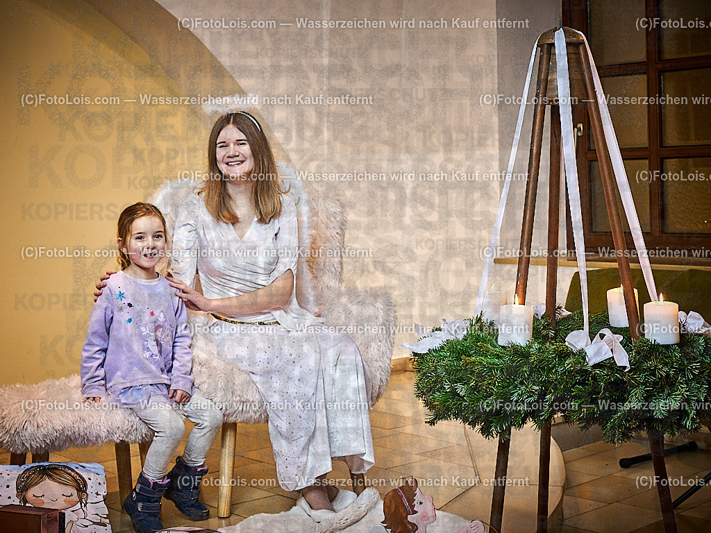 7831_Christkind_Sternenhaus | Hochzeitsfotograf mit dem Blick für´s Wesentliche, Firmung, Erstkommunion, Firmenfeiern, Sportfotoservice, Reproduktionen, Konzertfotografie, Pressefotografie, Luftbildfotografie, Innenarchitektur, Werbefotografie, Sponsoren-Livebildfotografie.