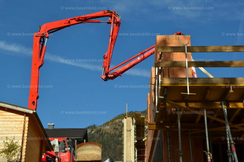bib-lg04-betonarbeiten-0639 | Nach LV-Leistungsgruppen sortierte Detailfotos über den Bau eines Hauses. Alle Hausbau-Bilder direkt vom Urheber und Autor der Website Haus-Selber-Bauen.com
