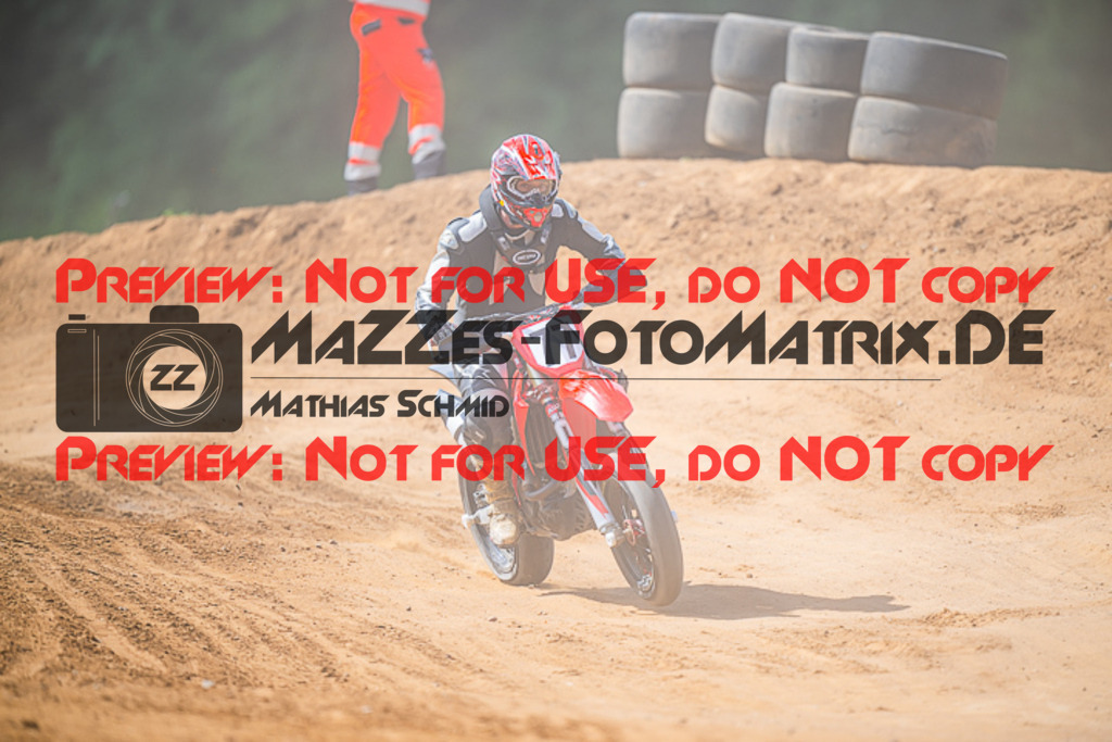 MaZZes_FotoMatrix_220529_6201 | Fotograf Mathias Schmid
Sportfotograf,
Eventfotograf,
Hochzeitsfotograf,
Portraitfotograf