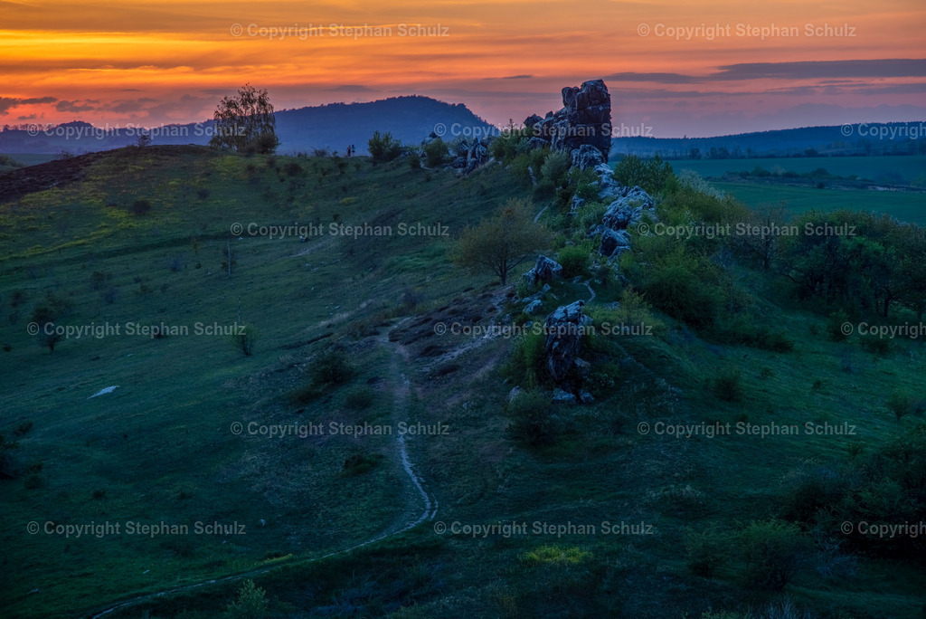 Teufelsmauer im Harz | Deutschland, Sachsen-Anhalt, Weddersleben, Sonnenuntergang an der Teufelsmauer im Harz - Realisiert mit Pictrs.com