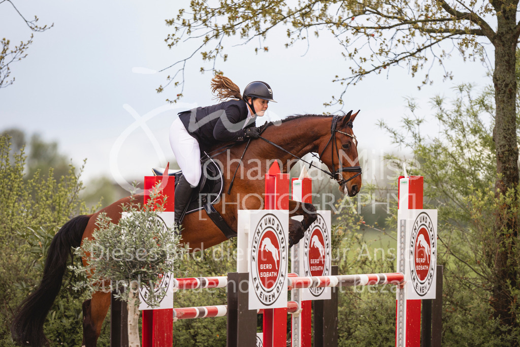 240424_Lemwerder_Stil-M-127 | Deine schönsten Turniermomente als professionelle Fotos! Entdecke hochwertige Pferdesport-Fotografie im Online-Shop. Jetzt Fotos finden & bestellen!