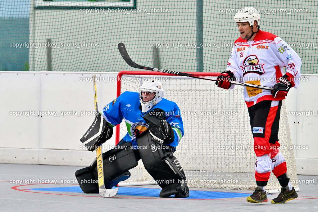 SV ASKÖ Ballhockey Villach vs. Ultras Spittal | #35 Lepuschitz Leo SV ASKÖ Ballhockey, #21 Stanossek Gerald HSC Zwa, SV ASKÖ Ballhockey Villach vs. Ultras Spittal, SV ASKÖ Ballhockey Villach vs. Ultras Spittal am 10.05.2026 in Villach (Alpen Arena ), Austria, (Photo by Bernd Stefan)