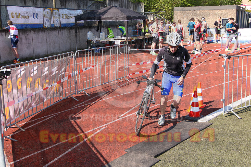 220424_1056_EV8_8852 | Sportfotografie im Rhein-Sieg Kreis, Köln, Bonn, NRW, Rheinland Pfalz, Hessen, etc. Unser Tätigkeitsfeld umfasst den Laufsport vom Volkslauf über den Marathon, Duathlon, Triathon bis zum Ultralauf wie Kölnpfad Ultra oder Schindertrail.