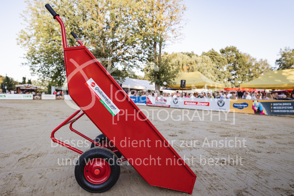 230826_Delbrueck_S1-Spr-972 | Deine schönsten Turniermomente als professionelle Fotos! Entdecke hochwertige Pferdesport-Fotografie im Online-Shop. Jetzt Fotos finden & bestellen!