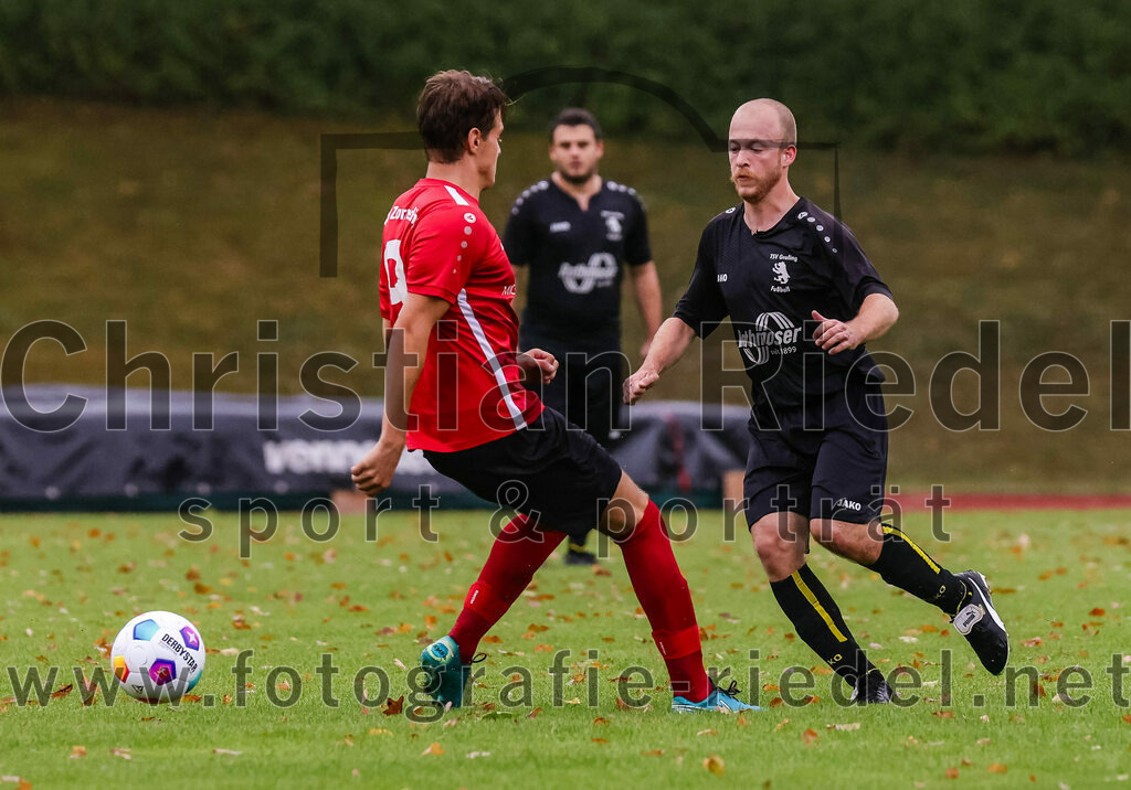 2023-08-27_014_TSV_Zorneding_II_gegen_TSV_Grafing_II | Zorneding, Deutschland, 27.08.2023:
Fußball, A-Klasse 2023 / 2024, 2. Spieltag, TSV Zorneding II gegen TSV Grafing II, Endergebnis: 5:1

Denis Schiffmann (TSV Zorneding, #9), Marinus Kinzl (TSV Grafing, #16)

Foto: Christian Riedel / fotografie-riedel.net
